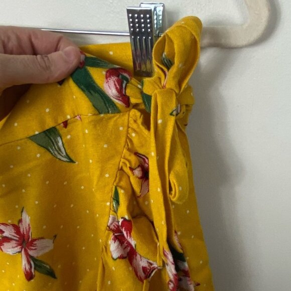 Guess Yellow Floral Wrap Skort Skirt Size Small Tie Waist Zipper Viscose Boho S - Picture 7 of 12